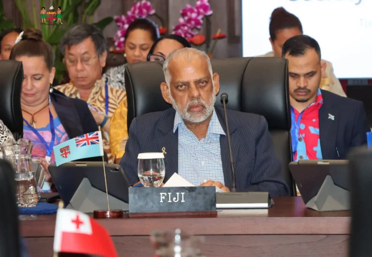 Singh urges unity on global reforms
