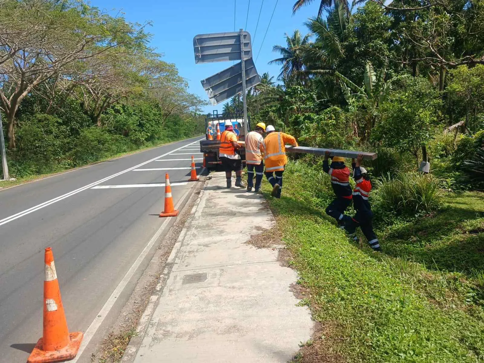 FRA Warns Damaged and Missing Road Signs Pose Safety Risks